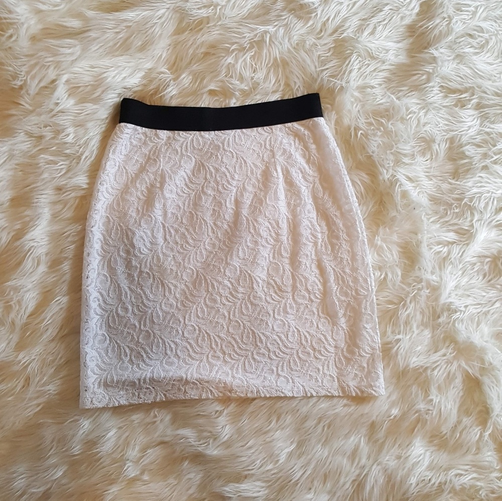 White New York & Co. Lace Skirt